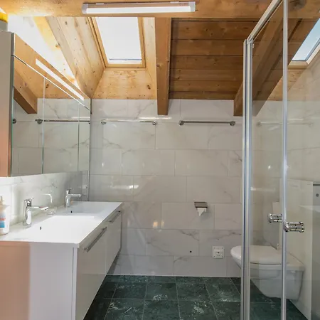 Apartment Mundaditschas, Unsere Bezaubernde *